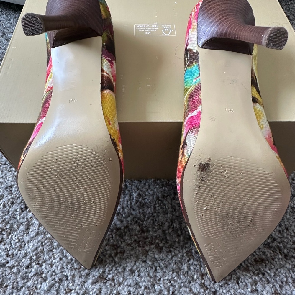 Guess Multicolor Floral Heels - Picture 5 of 5